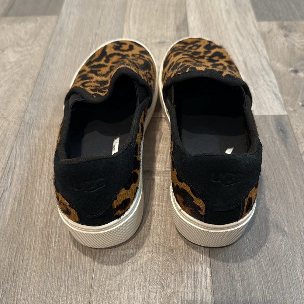 Ugg Cahlvan Panther Print Sneakers - Picture 8 of 15